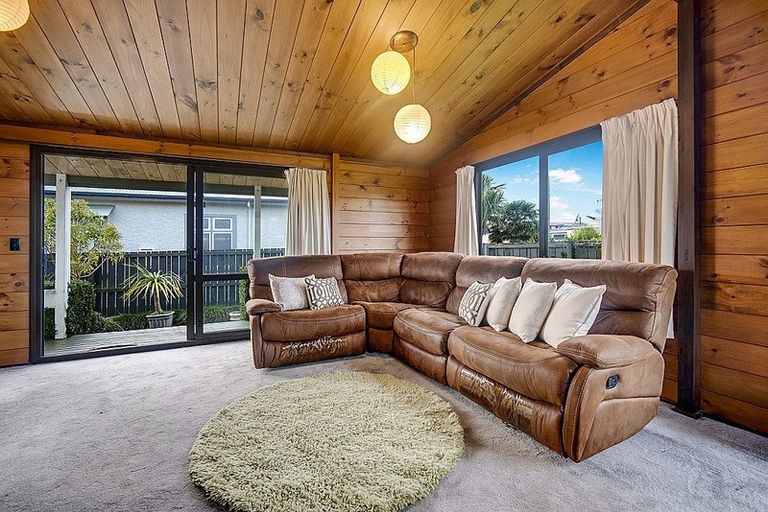 Photo of property in 247 Tukapa Street, Westown, New Plymouth, 4310