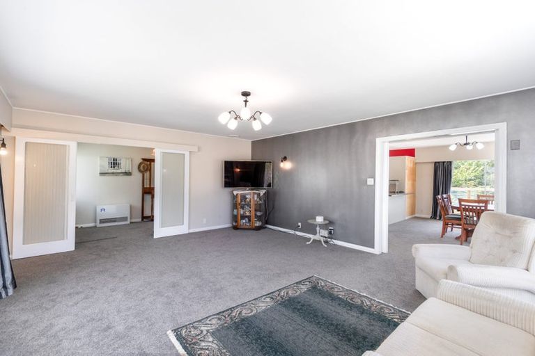 Photo of property in 3 Ardal Grove, Tirohanga, Lower Hutt, 5010