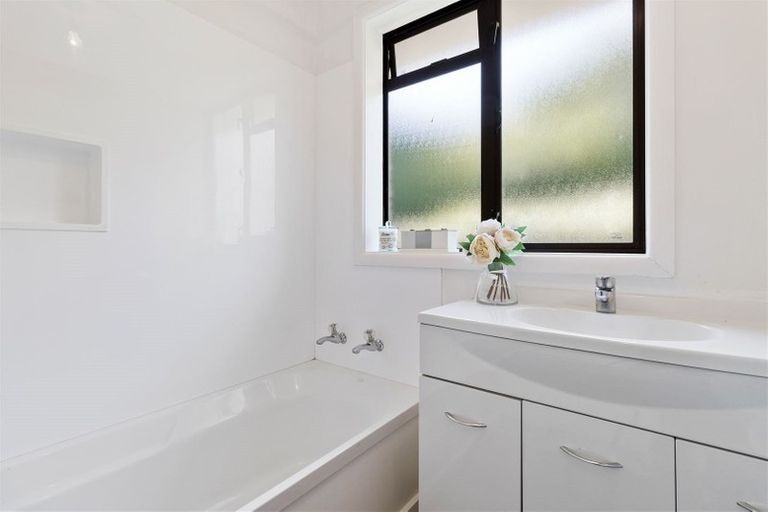 Photo of property in 290 Yaldhurst Road, Avonhead, Christchurch, 8042