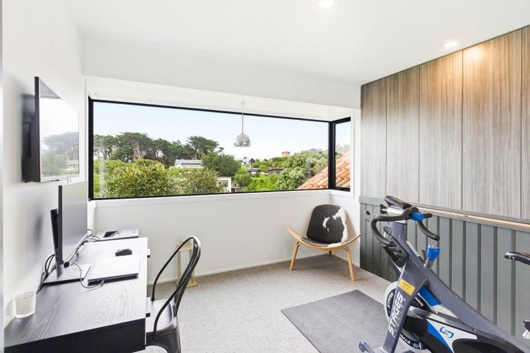 Photo of property in 5 Highgrove, Saint Clair, Dunedin, 9012