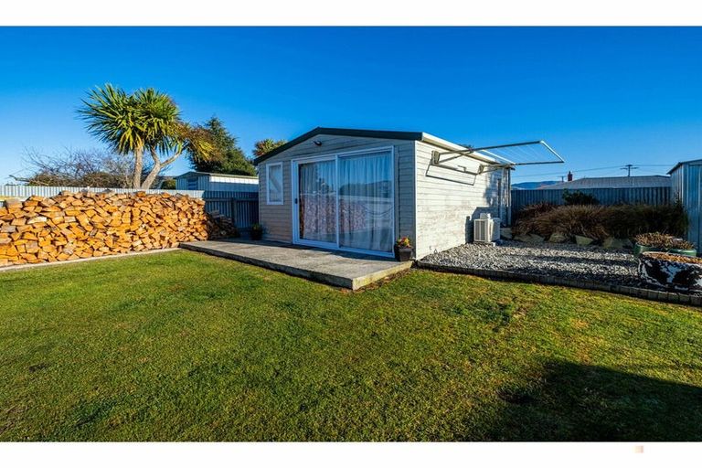 Photo of property in 10 Studholme Street, Waimate, 7924