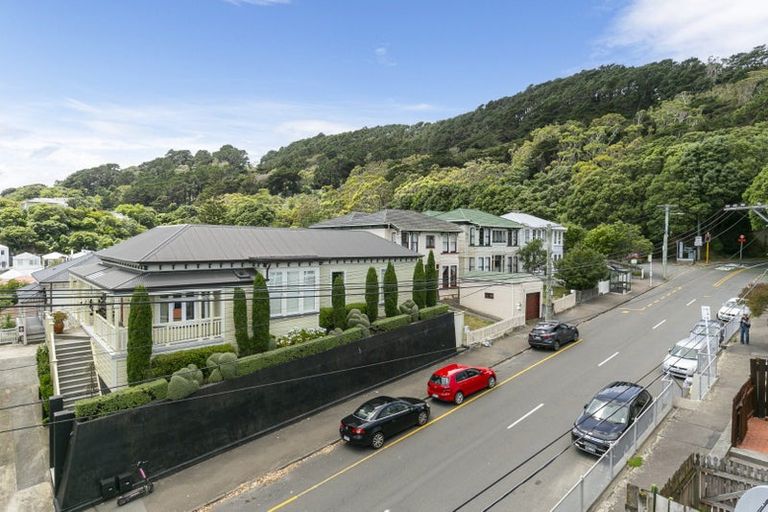 Photo of property in 96 Pirie Street, Mount Victoria, Wellington, 6011