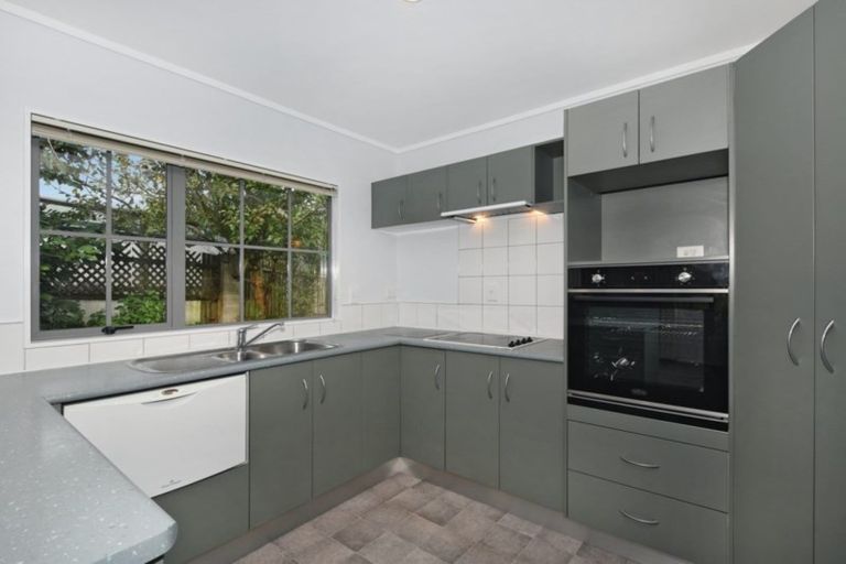 Photo of property in 1 Noone Close, Onerahi, Whangarei, 0110