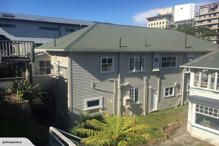 Photo of property in 1/17 Clifton Terrace, Kelburn, Wellington, 6012