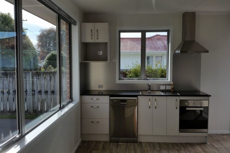 Photo of property in 130 Masters Avenue, Silverdale, Hamilton, 3216