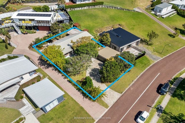 Photo of property in 59 Holland Close, Pauanui, Hikuai, 3579