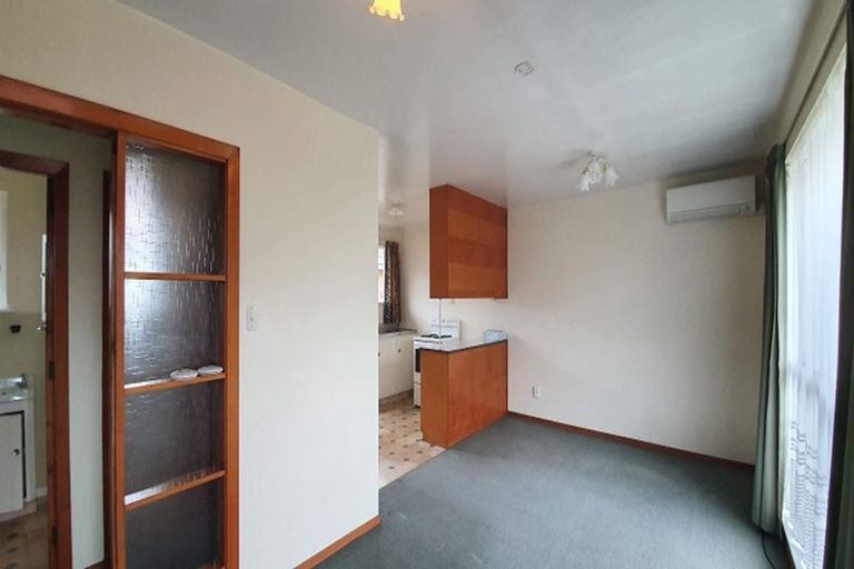 Photo of property in 2/78 Middlepark Road, Sockburn, Christchurch, 8042