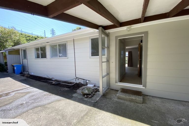 Photo of property in 1a Oldham Way, Crofton Downs, Wellington, 6035