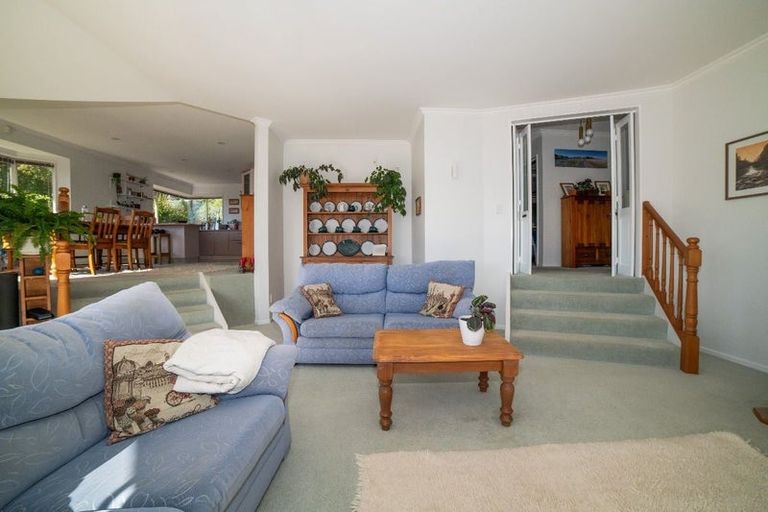 Photo of property in 54 Huia Street, Waikanae, 5036