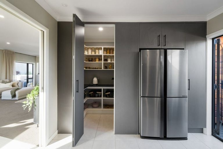 Photo of property in 10 The Dales, Dinsdale, Hamilton, 3204