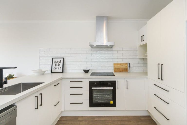 Photo of property in 1c Hereford Street, West End, Palmerston North, 4410