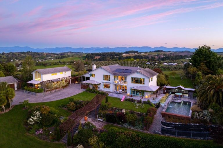 Photo of property in 113 Weka Road, Tasman, Upper Moutere, 7175