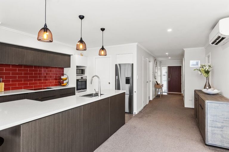 Photo of property in 66 Eriksen Road, Te Awa, Napier, 4110