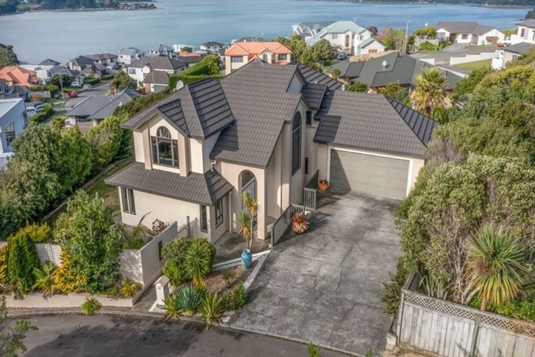 Photo of property in 24 Saint Ives Drive, Camborne, Porirua, 5026