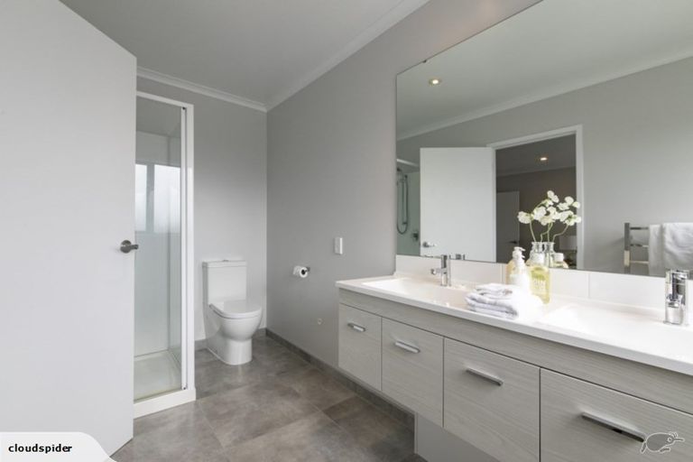 Photo of property in 120 Hobsonville Point Road, Hobsonville, Auckland, 0616