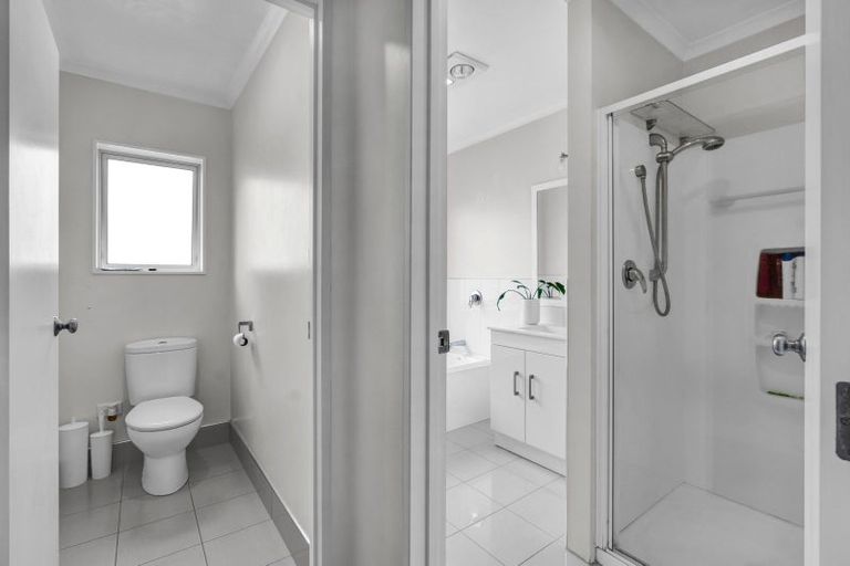 Photo of property in 24 Moulton Street, Moturoa, New Plymouth, 4310