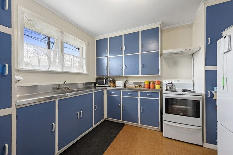 Photo of property in 49 Totara Park Road, Clouston Park, Upper Hutt, 5018