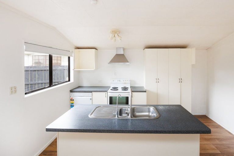 Photo of property in 10a Milne Street, Sanson, 4817