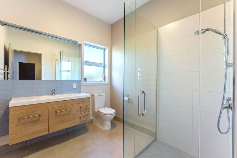 Photo of property in 114 Paetawa Road, Peka Peka, Waikanae, 5391