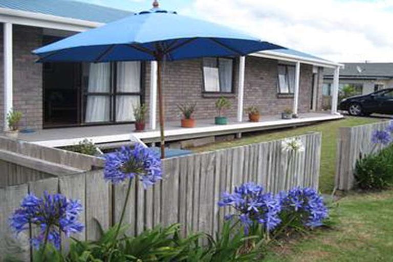 Photo of property in 202 Graham Street, Whangamata, 3620