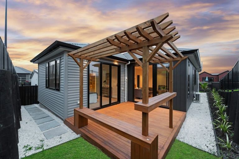 Photo of property in 8 Kapowai Way, Warkworth, 0985