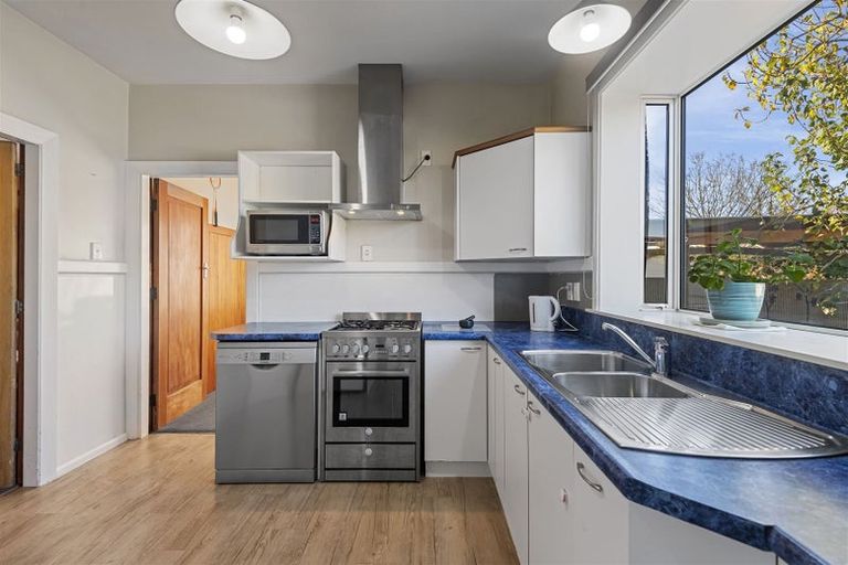 Photo of property in 54 Mathesons Road, Phillipstown, Christchurch, 8011