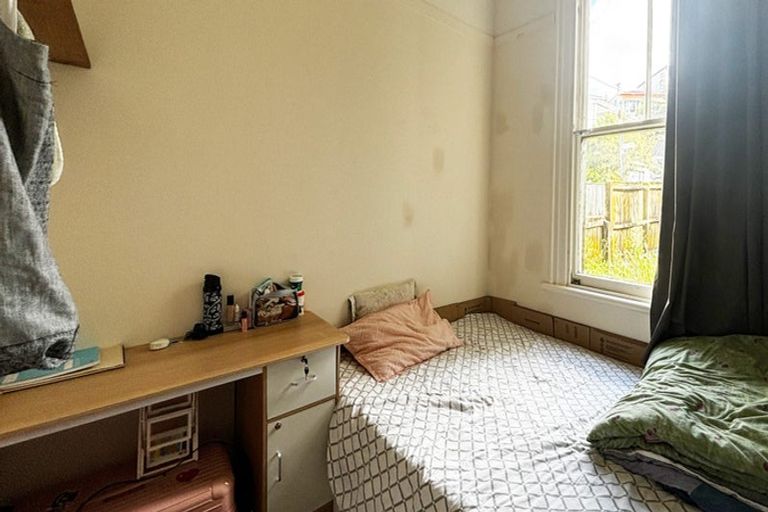 Photo of property in 33a Hankey Street, Mount Cook, Wellington, 6011