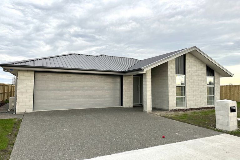 Photo of property in 5 Salkeld Place, Woodend, 7610