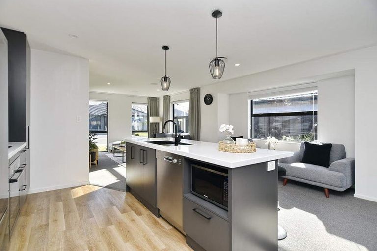 Photo of property in 4 Croydon Street, Woodend, 7610