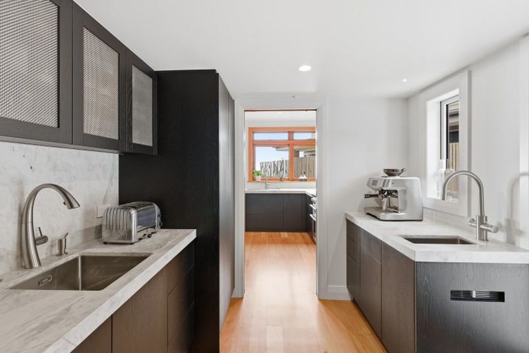 Photo of property in 125b Oceanbeach Road, Mount Maunganui, 3116