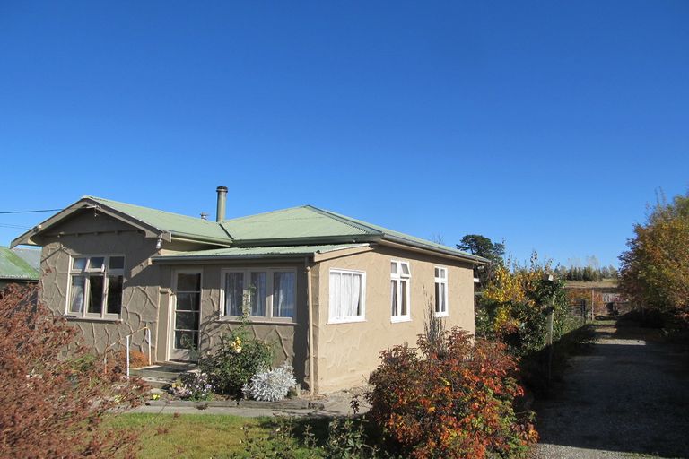 Photo of property in 3 Plunket Street, Omakau, 9376