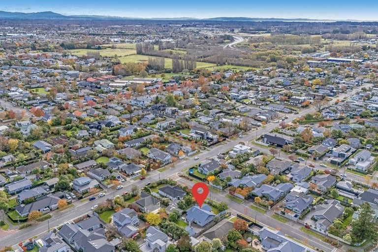 Photo of property in 73 Bretts Road, St Albans, Christchurch, 8052