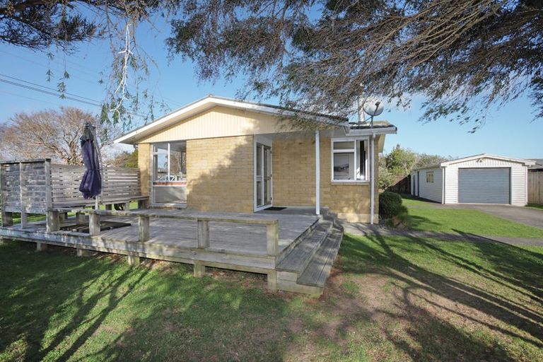 Photo of property in 1 Edward Street, Bulls, 4818