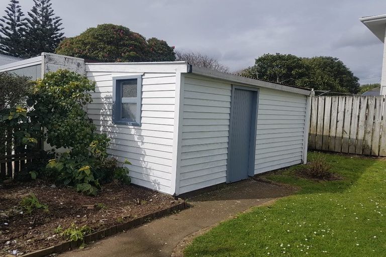 Photo of property in 69 Govett Avenue, Frankleigh Park, New Plymouth, 4310