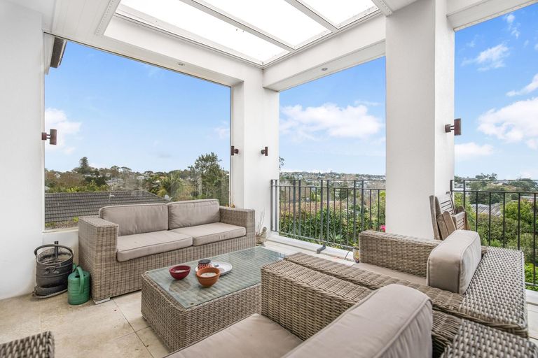 Photo of property in 29 Evelyn Road, Cockle Bay, Auckland, 2014