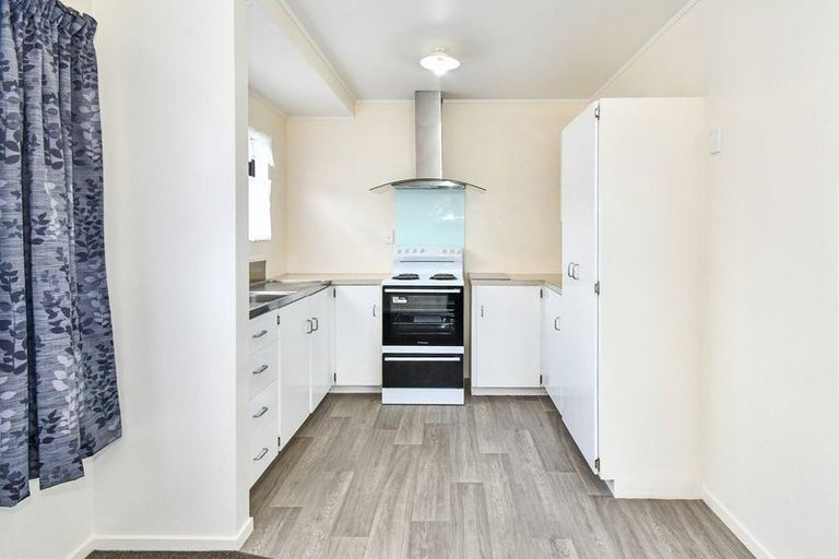 Photo of property in 50 Christmas Road, Manurewa, Auckland, 2102