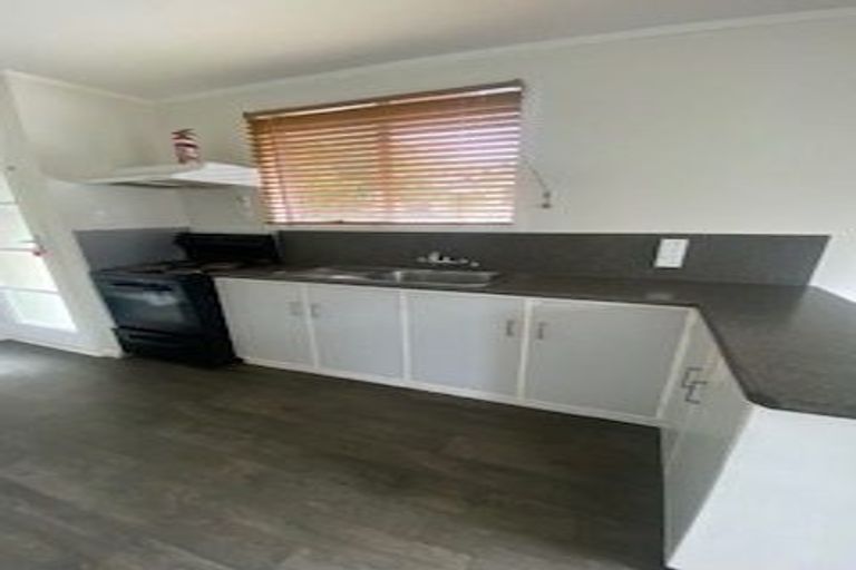 Photo of property in 14 California Drive, Totara Park, Upper Hutt, 5018