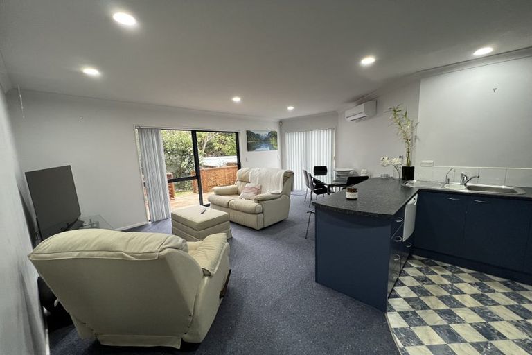 Photo of property in 1b Estuary Views, Shelly Park, Auckland, 2014