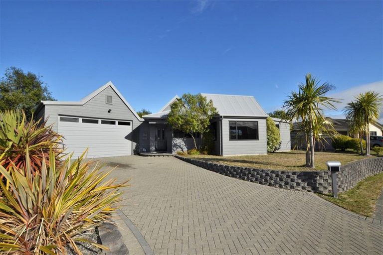 Photo of property in 39 Balmoral Drive, Hilltop, Taupo, 3330