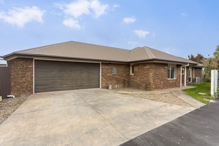 Photo of property in 32a Vagues Road, Northcote, Christchurch, 8052