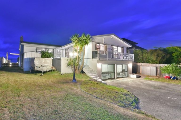 Photo of property in 55 Tiri Road, Manly, Whangaparaoa, 0930