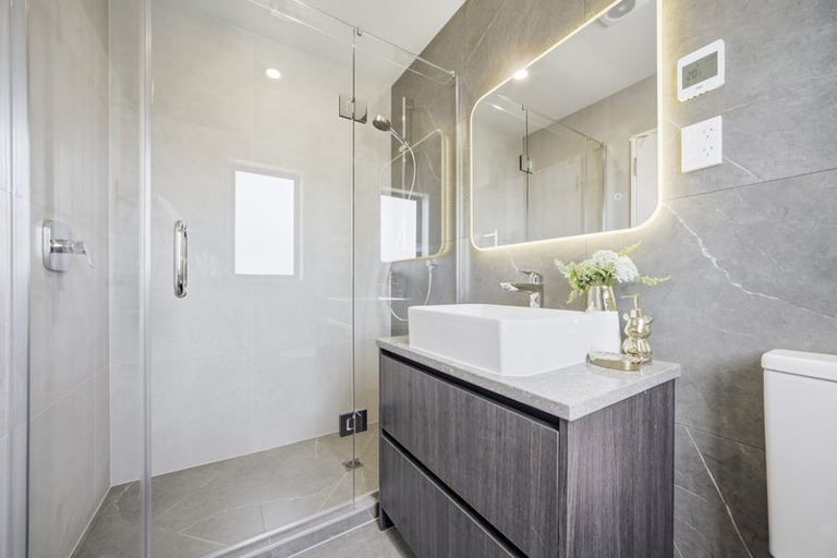 Photo of property in 14 Ocean Breeze Avenue, Hobsonville, 0616