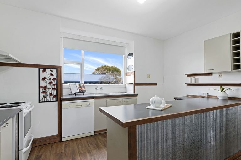 Photo of property in 33 Sylvan Street, Hillmorton, Christchurch, 8024