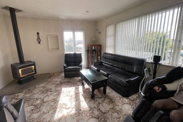 Photo of property in 10 Mildmay Road, Henderson, Auckland, 0610