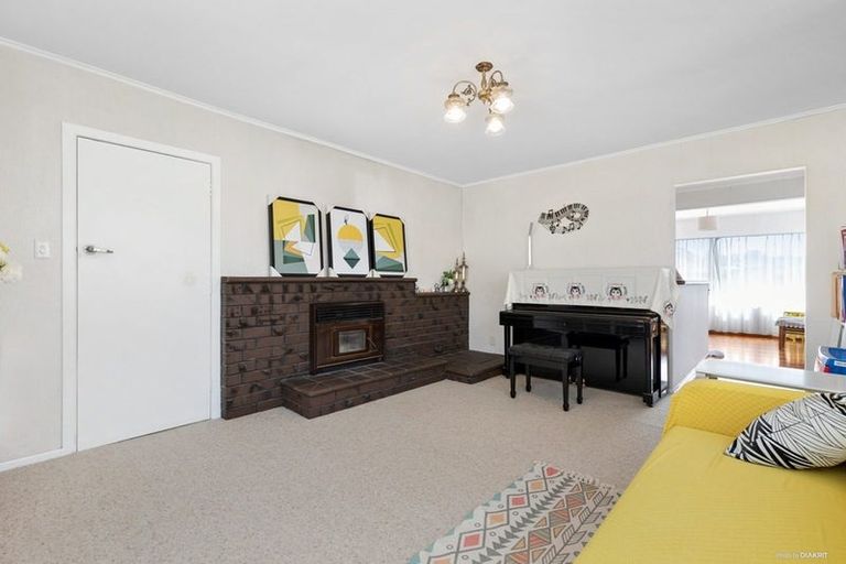 Photo of property in 11a Pax Avenue, Forrest Hill, Auckland, 0620