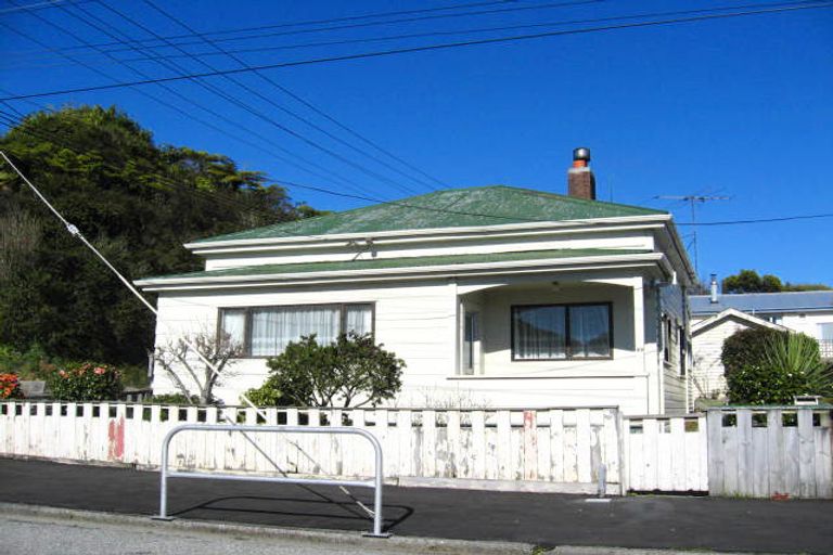 Photo of property in 22 Murray Street, Greymouth, 7805