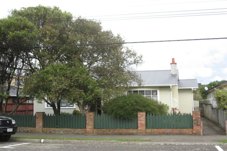Photo of property in 16 Copeland Street, Hutt Central, Lower Hutt, 5011
