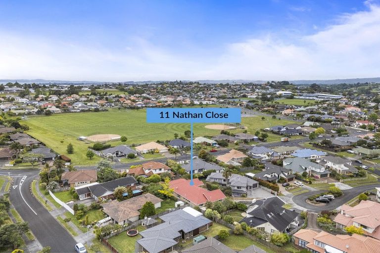 Photo of property in 11 Nathan Close, Somerville, Auckland, 2014