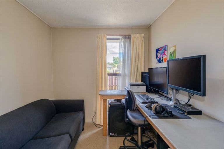 Photo of property in 1/208 Grimseys Road, Redwood, Christchurch, 8051