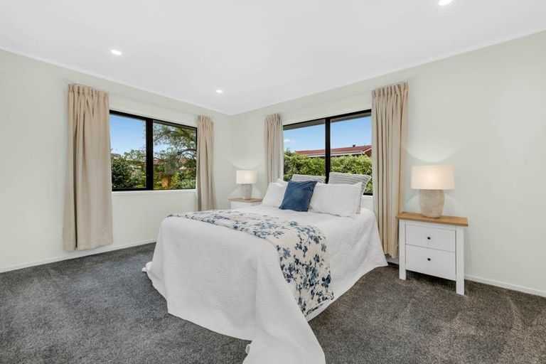 Photo of property in 3 Mimosa Place, Half Moon Bay, Auckland, 2012